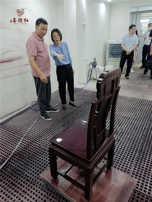 凝心聚力促發(fā)展 實(shí)地調(diào)研謀新篇——東陽(yáng)市副市長(zhǎng)龔杭娟帶隊(duì)深入喜迎紅紅木開(kāi)展市場(chǎng)調(diào)研